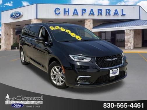 2023 Chrysler Pacifica Touring-L
