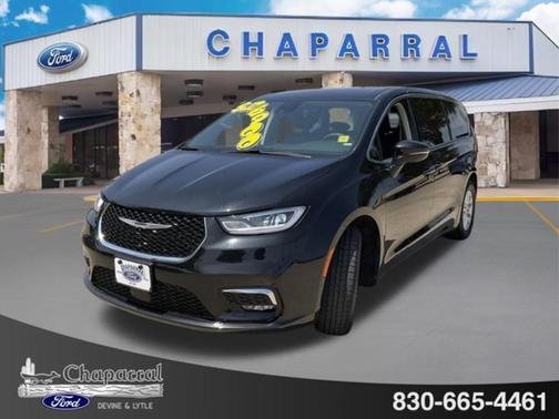 2023 Chrysler Pacifica Touring-L