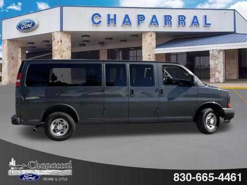 2017 Chevrolet Express 3500 LS