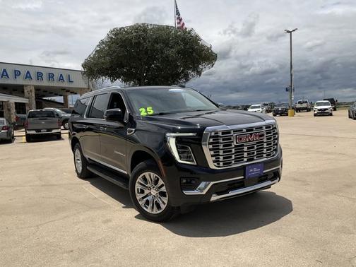 Onyx Black 2025 GMC Yukon XL DENALI