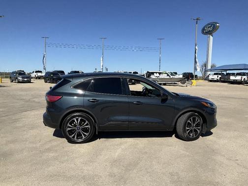 2022 Ford Escape SE