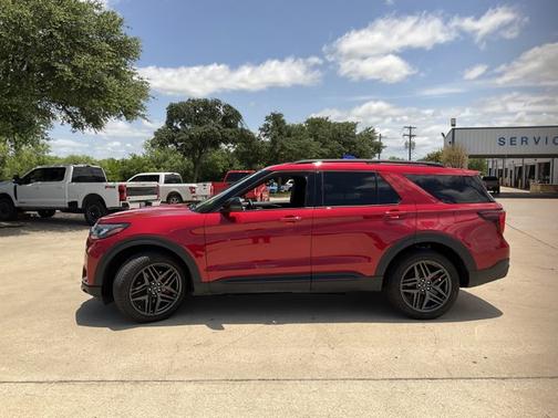 RAPID RED MET TINTED CC 2025 Ford Explorer ST