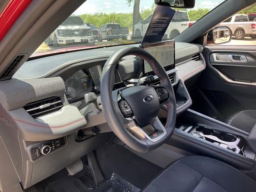 RAPID RED MET TINTED CC 2025 Ford Explorer ST