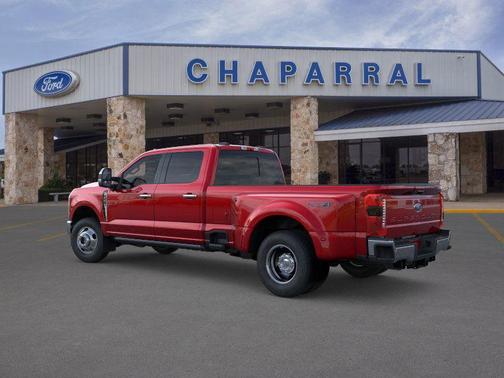 2025 Ford F-350 Lariat Super Duty