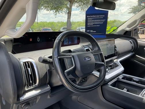 OXFORD WHITE 2025 Ford Expedition PLATINUM