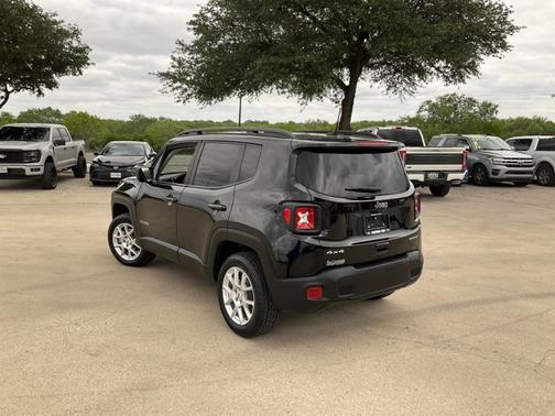 Black Clearcoat 2022 Jeep Renegade SPORT