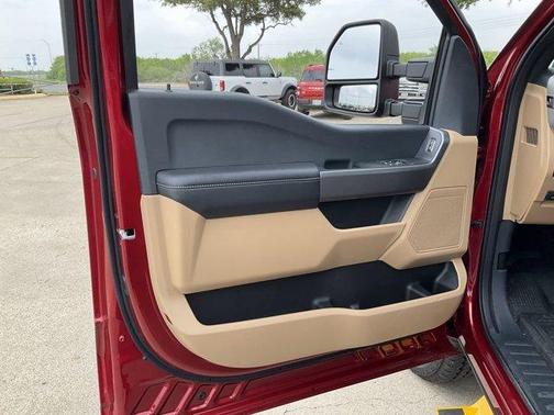 2025 Ford F-350 XLT