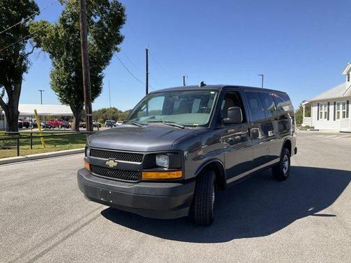 2017 Chevrolet Express 2500 LS