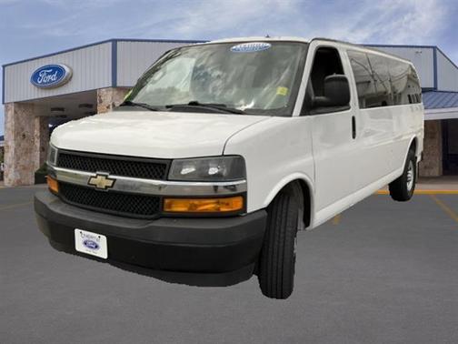 2019 Chevrolet Express 3500 LS