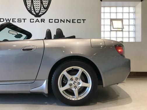 Photo 3 of 32 of 2000 Honda S2000