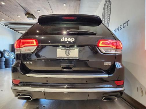 Photo 5 of 32 of 2016 Jeep Grand Cherokee Summit
