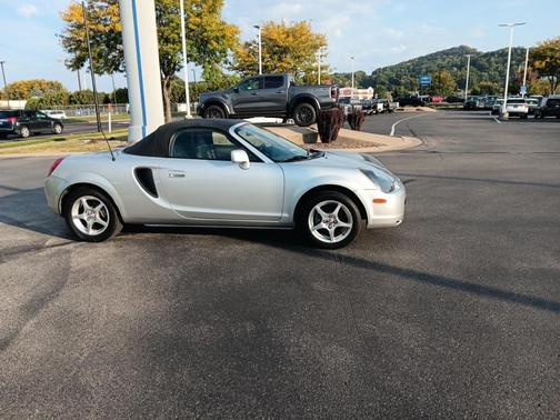 2000 Toyota MR2 Base