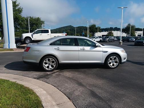 2010 Ford Taurus SEL