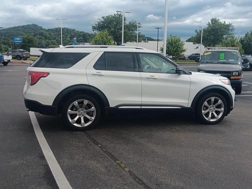 Star White Metallic Tri-Coat 2020 Ford Explorer Platinum