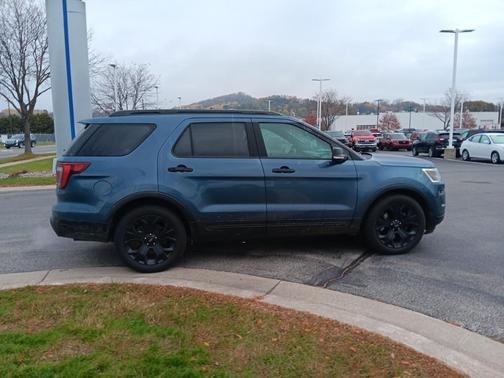 2019 Ford Explorer Sport
