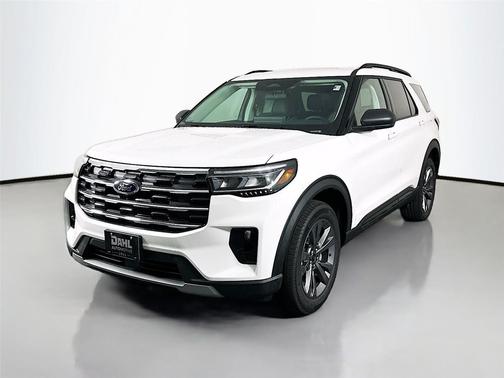 Star White Metallic Tri-Coat 2026 Ford Explorer Active