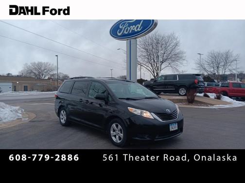 2015 Toyota Sienna LE