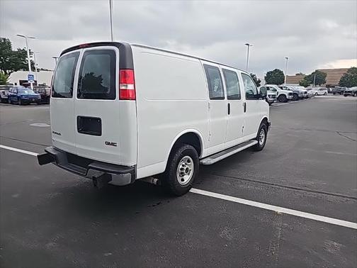 2022 GMC Savana 2500 Work Van
