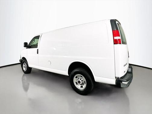 2022 GMC Savana 2500 Work Van