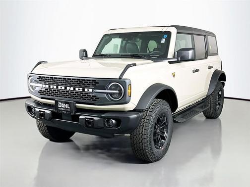 Desert Sand 2026 Ford Bronco Badlands