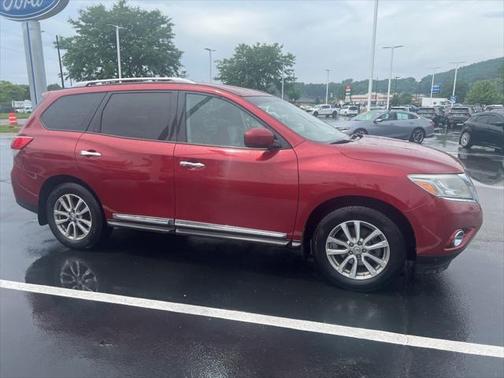 2016 Nissan Pathfinder SL