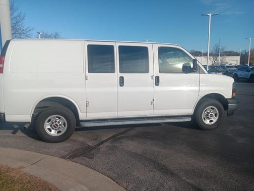2023 GMC Savana 2500 Work Van