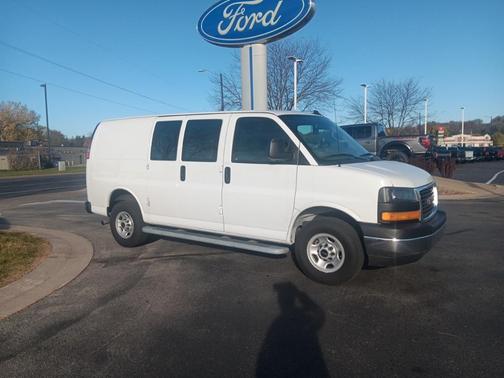 2023 GMC Savana 2500 Work Van