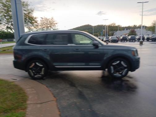 2023 Kia Telluride EX
