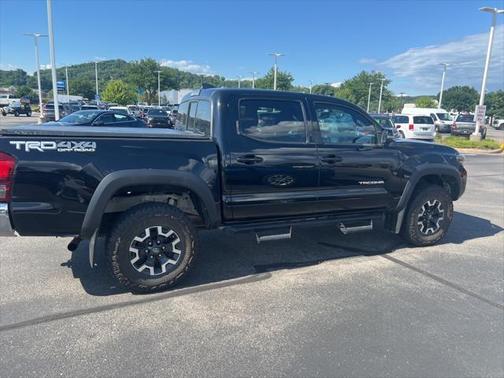2016 Toyota Tacoma SR