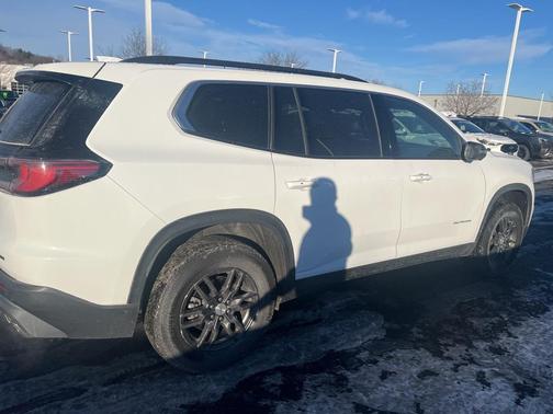 2025 GMC Acadia AWD Elevation