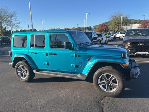 2020 Jeep Wrangler Unlimited Sahara