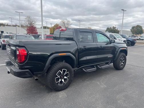 2024 GMC Canyon AT4X