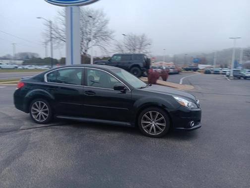2013 Subaru Legacy Sport