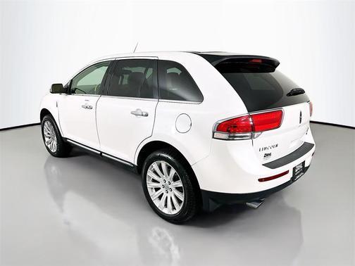 2014 Lincoln MKX Base