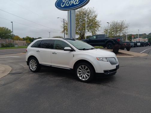 2014 Lincoln MKX Base