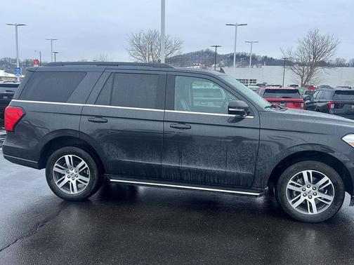 2023 Ford Expedition XLT