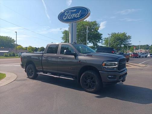 2022 RAM 2500 Big Horn Crew Cab 4x4 6'4' Box