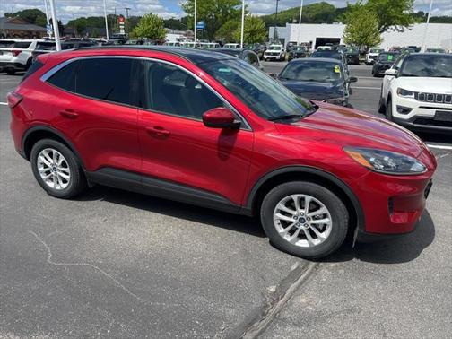 2020 Ford Escape SE