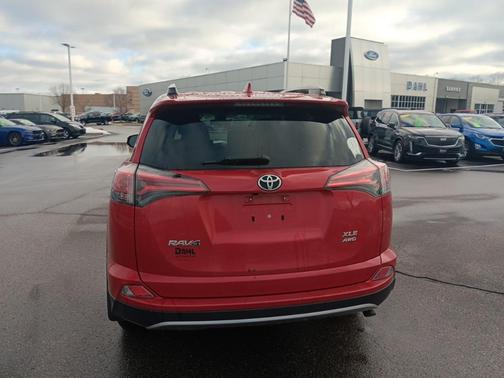 2017 Toyota RAV4 XLE