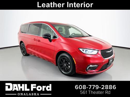 2025 Chrysler Pacifica L