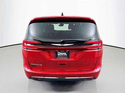 2025 Chrysler Pacifica L