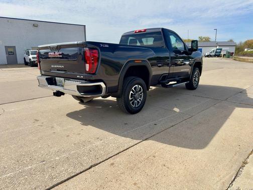 2024 GMC Sierra 2500 SLE