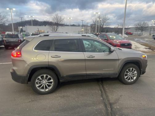 2021 Jeep Cherokee Latitude Lux