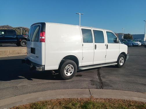 2023 GMC Savana 2500 Work Van