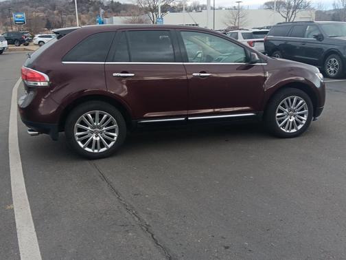 2011 Lincoln MKX Base