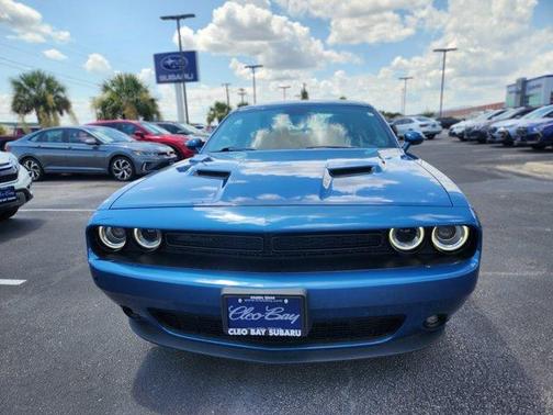 2022 Dodge Challenger SXT