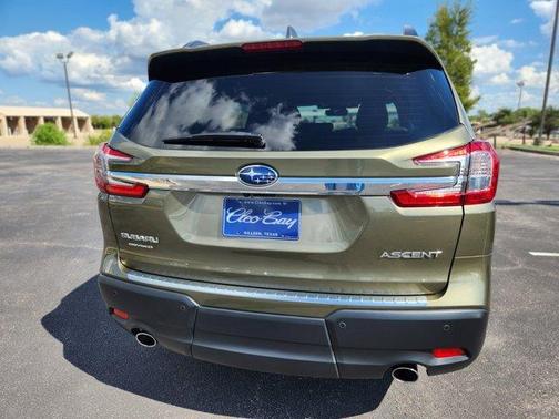 2024 Subaru Ascent Premium