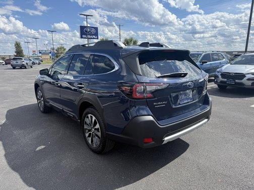 2025 Subaru Outback Touring XT