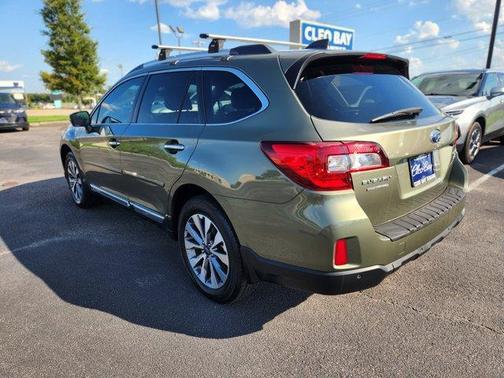 2017 Subaru Outback 2.5i Touring