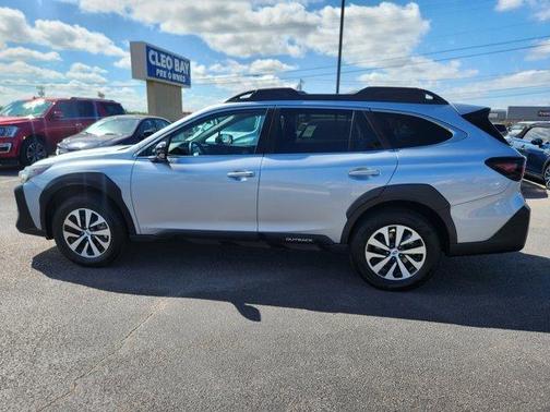 2023 Subaru Outback Premium
